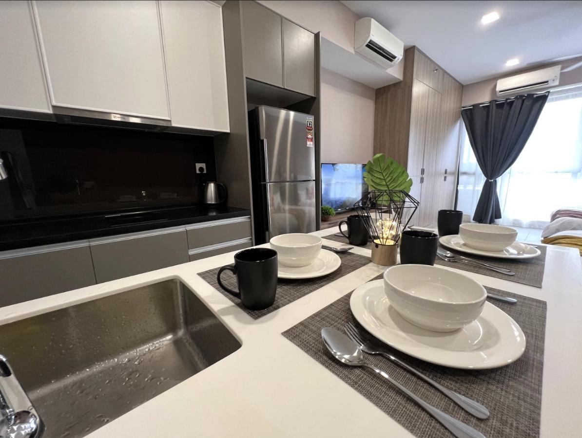 Free Parking # 2 Bed Family Bellsuite - Sepang Klia Kota Warisan Экстерьер фото