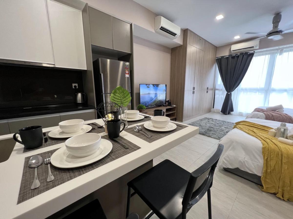 Free Parking # 2 Bed Family Bellsuite - Sepang Klia Kota Warisan Экстерьер фото