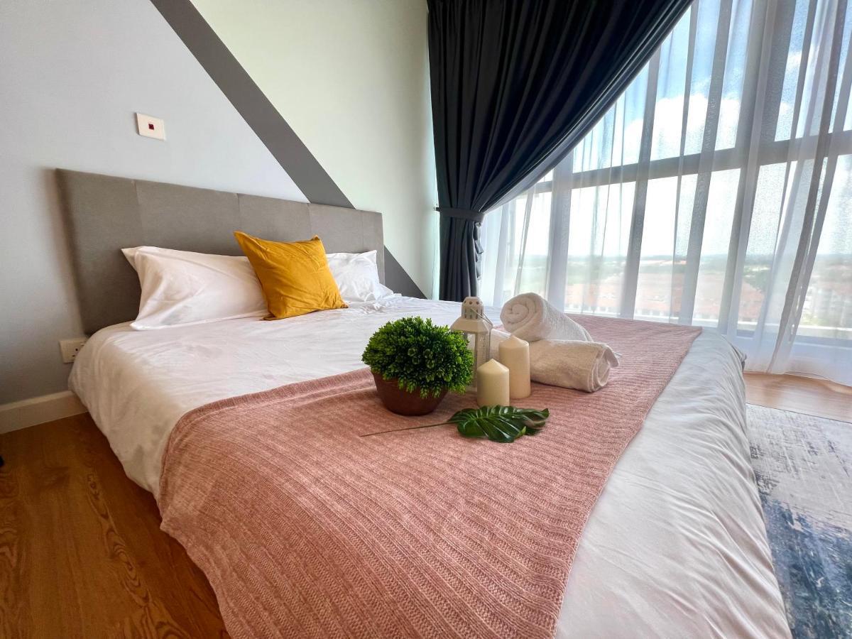 Free Parking # 2 Bed Family Bellsuite - Sepang Klia Kota Warisan Экстерьер фото