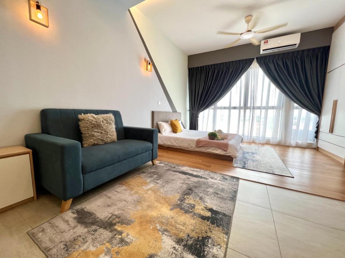 Free Parking # 2 Bed Family Bellsuite - Sepang Klia Kota Warisan Экстерьер фото