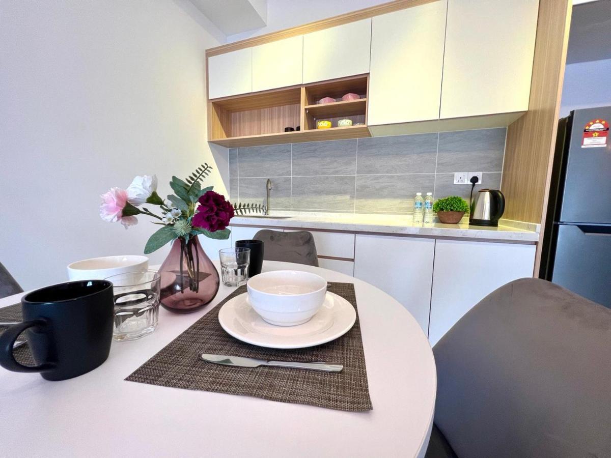 Free Parking # 2 Bed Family Bellsuite - Sepang Klia Kota Warisan Экстерьер фото