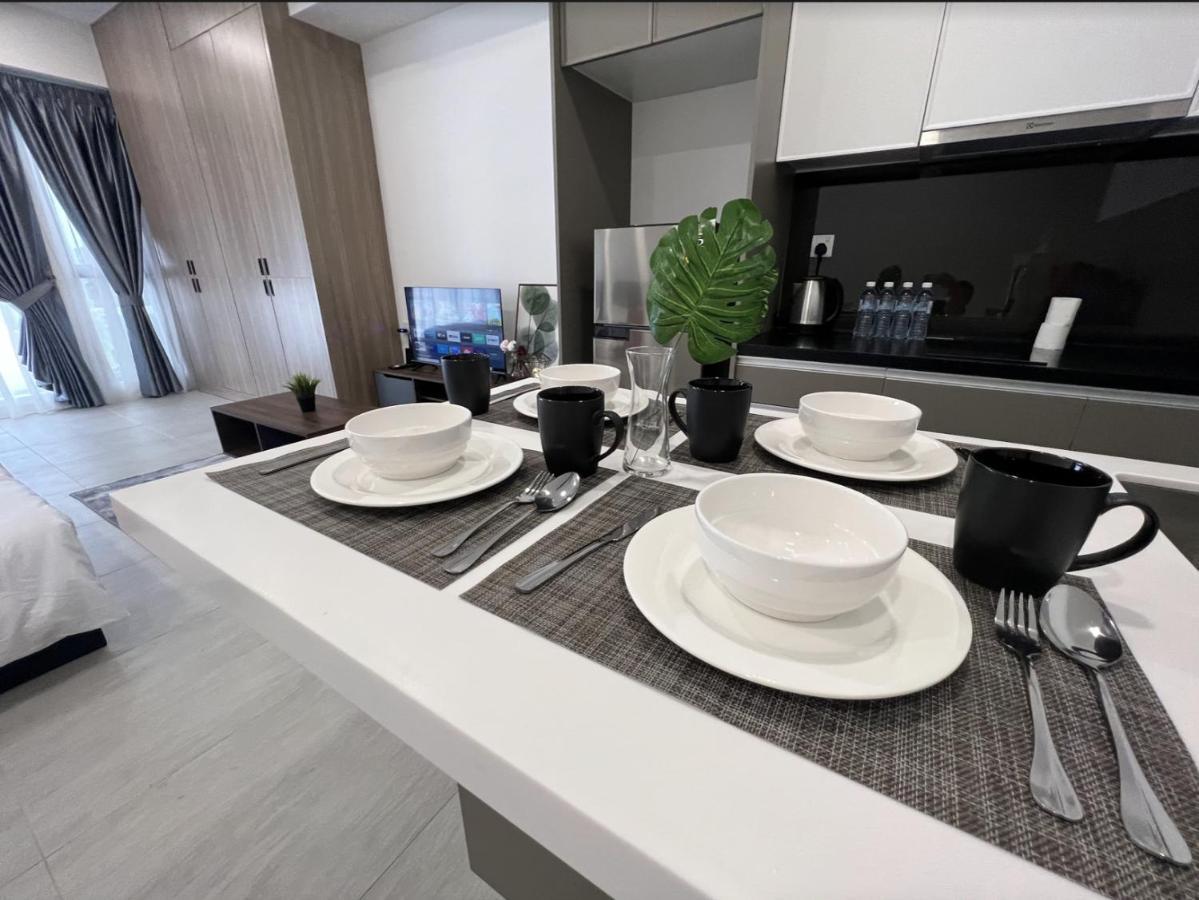 Free Parking # 2 Bed Family Bellsuite - Sepang Klia Kota Warisan Экстерьер фото